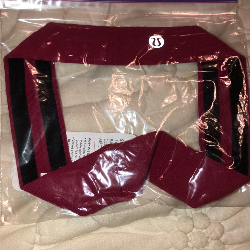 brand new lululemon headband